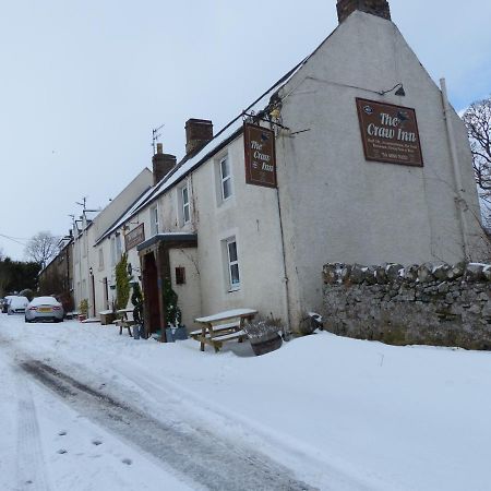 Relax In A 1 Bedroom Apartment Near A Country Pub アイマス エクステリア 写真