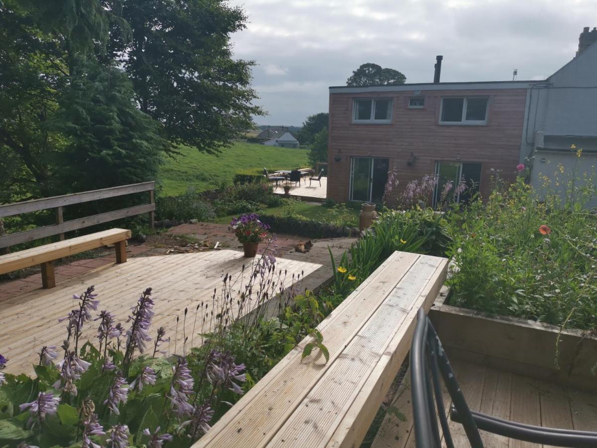 Relax In A 1 Bedroom Apartment Near A Country Pub アイマス エクステリア 写真
