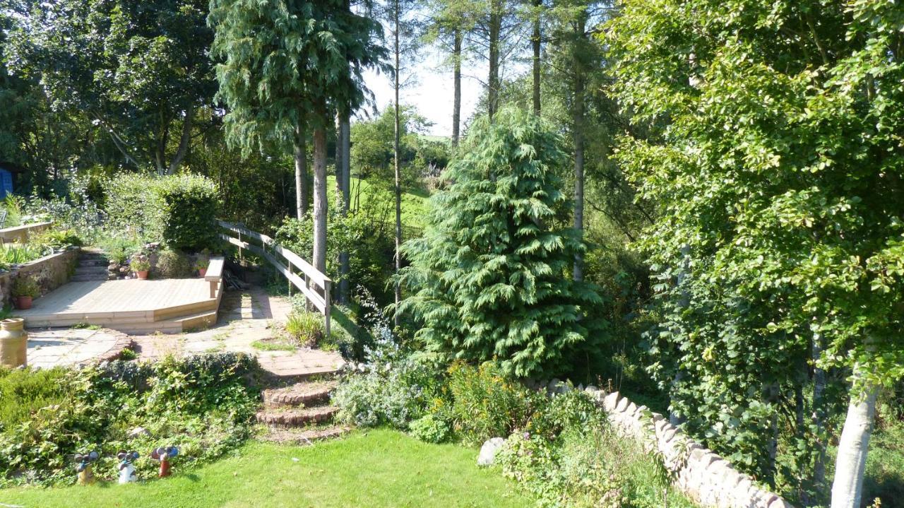 Relax In A 1 Bedroom Apartment Near A Country Pub アイマス エクステリア 写真